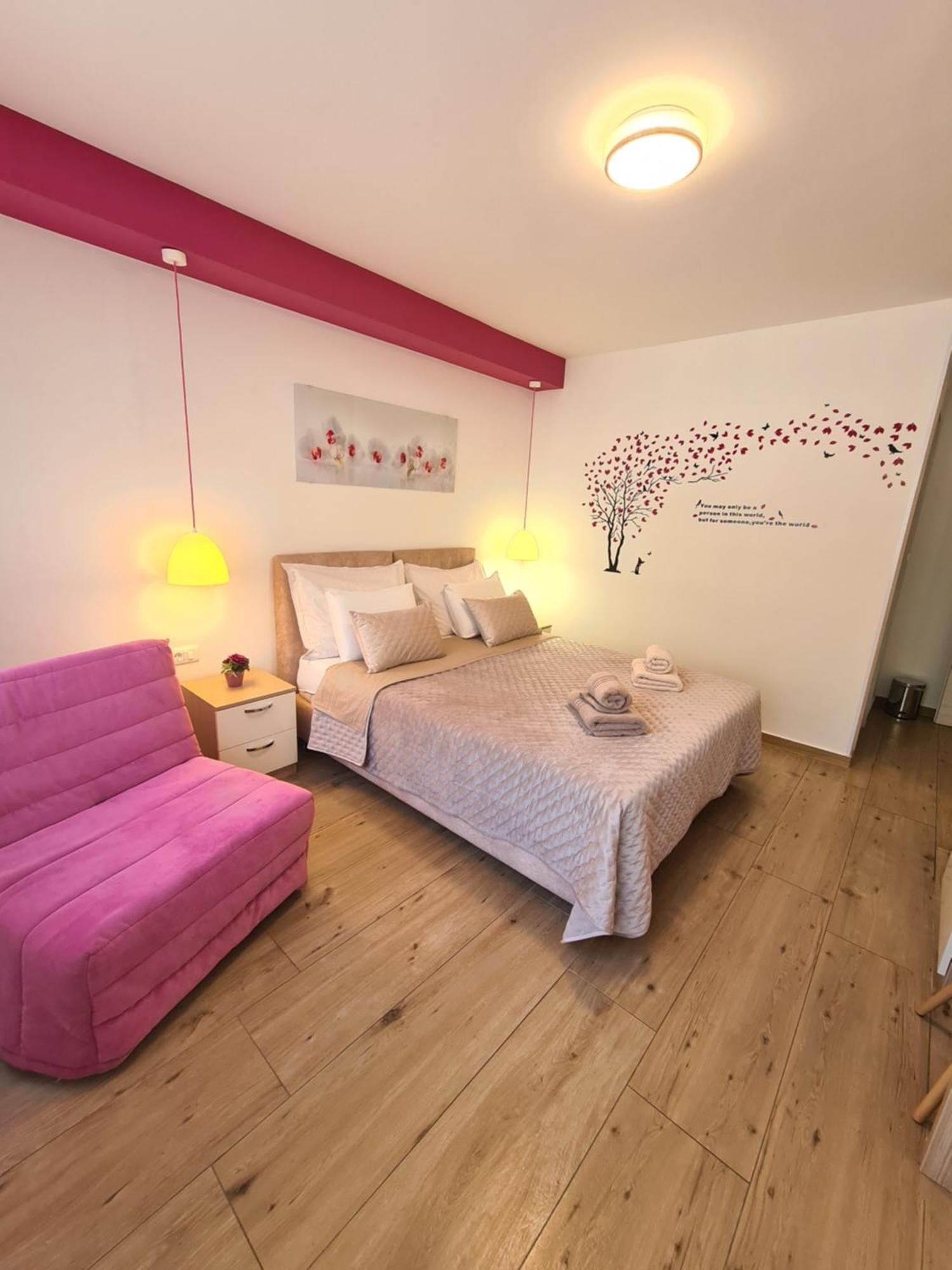Coloured Rooms สปลิท ภายนอก รูปภาพ