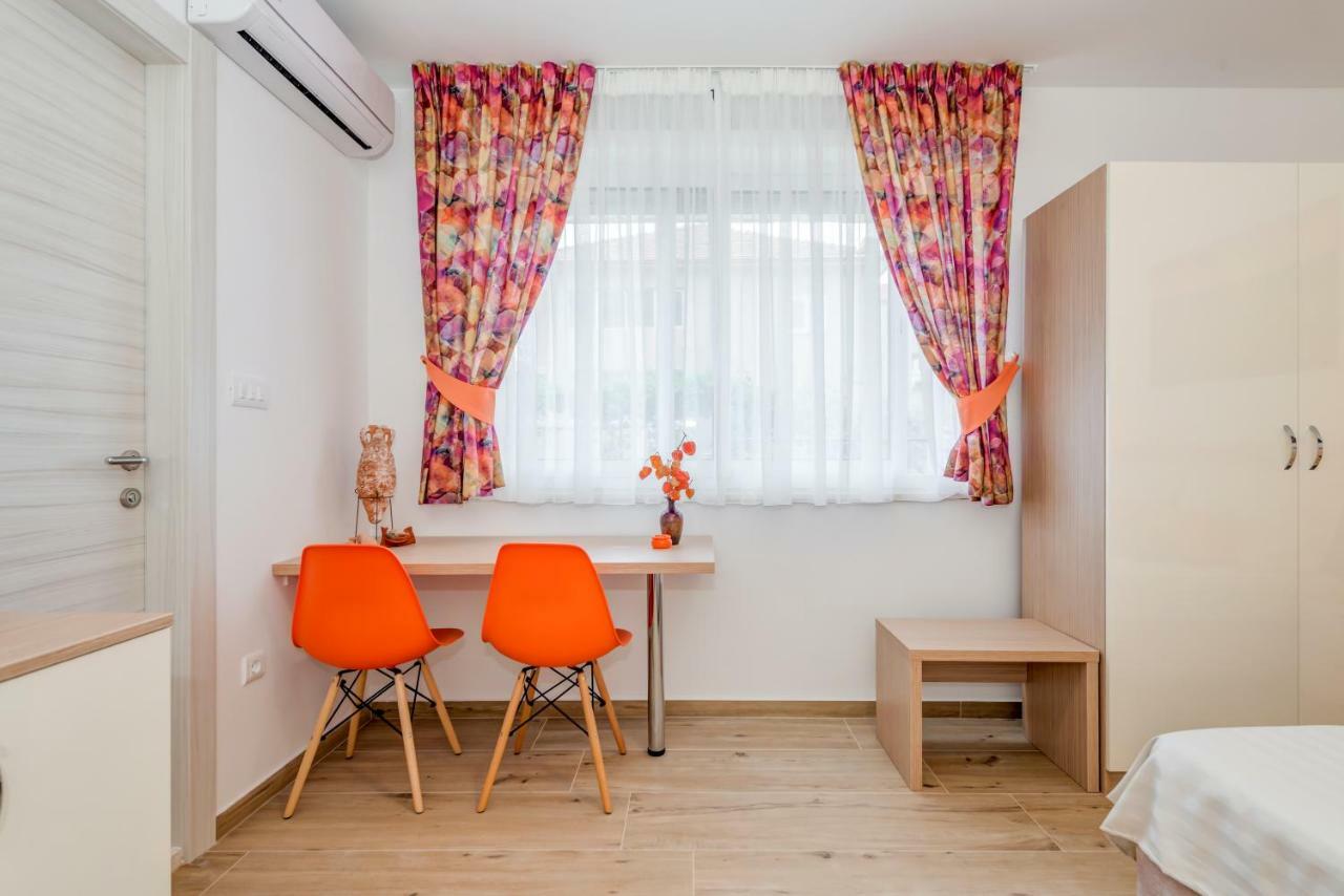 Coloured Rooms สปลิท ภายนอก รูปภาพ