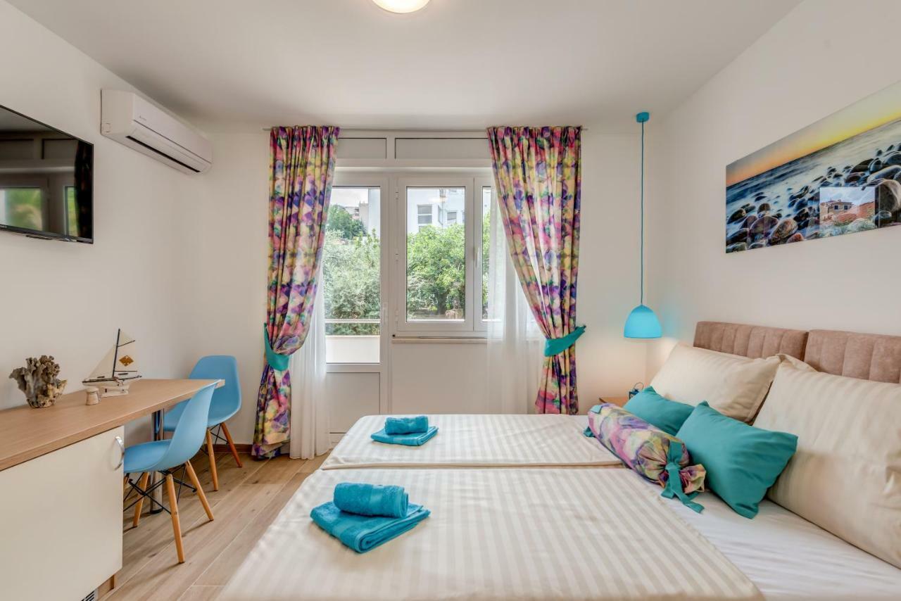 Coloured Rooms สปลิท ภายนอก รูปภาพ