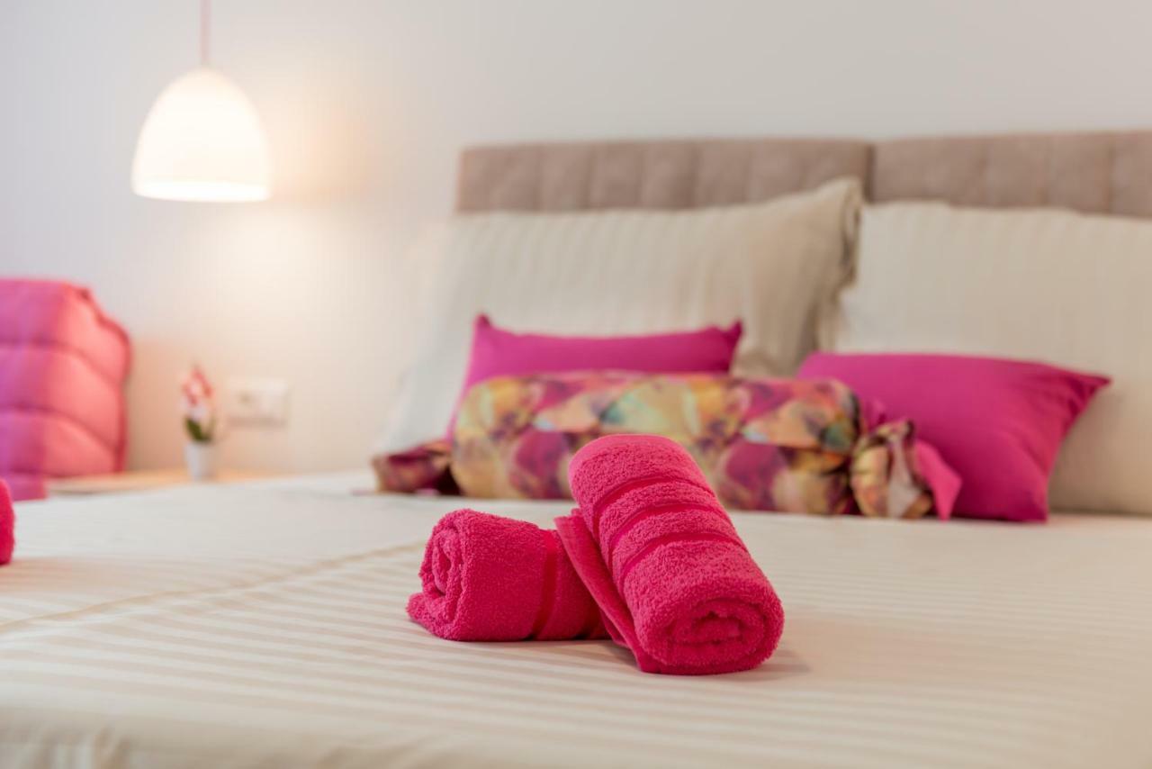 Coloured Rooms สปลิท ภายนอก รูปภาพ