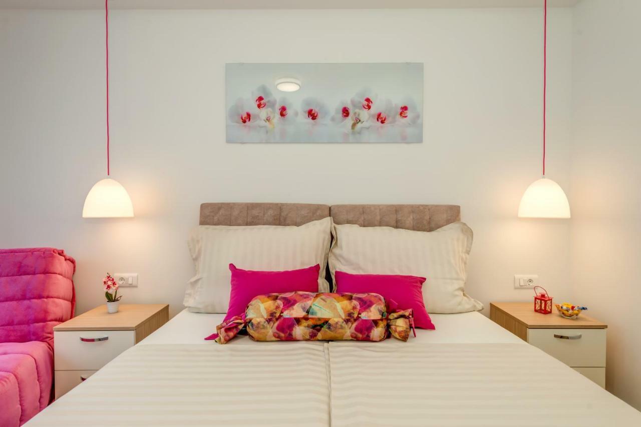 Coloured Rooms สปลิท ภายนอก รูปภาพ