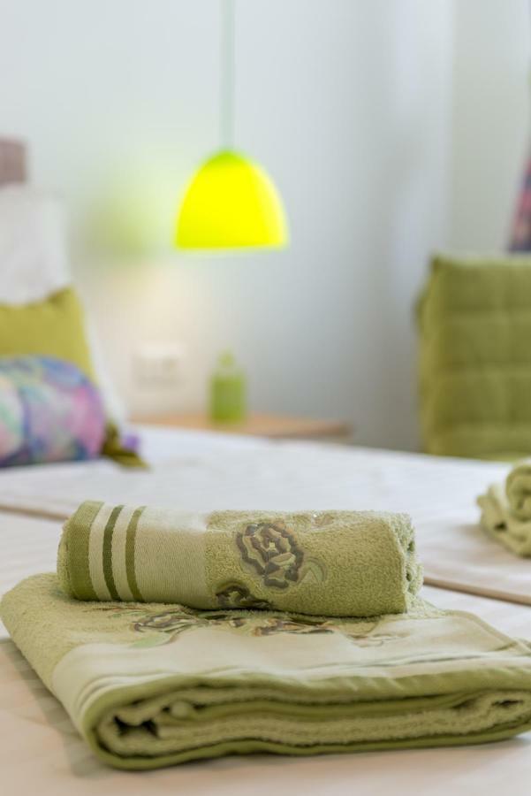 Coloured Rooms สปลิท ภายนอก รูปภาพ